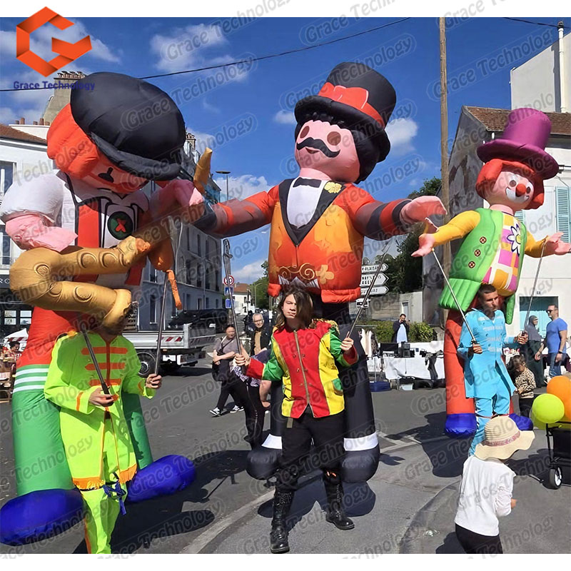 Giant Hot Sales Inflatable Viking Inflatable Pirate Cartoon Character With Light for Spain Parade Decoration